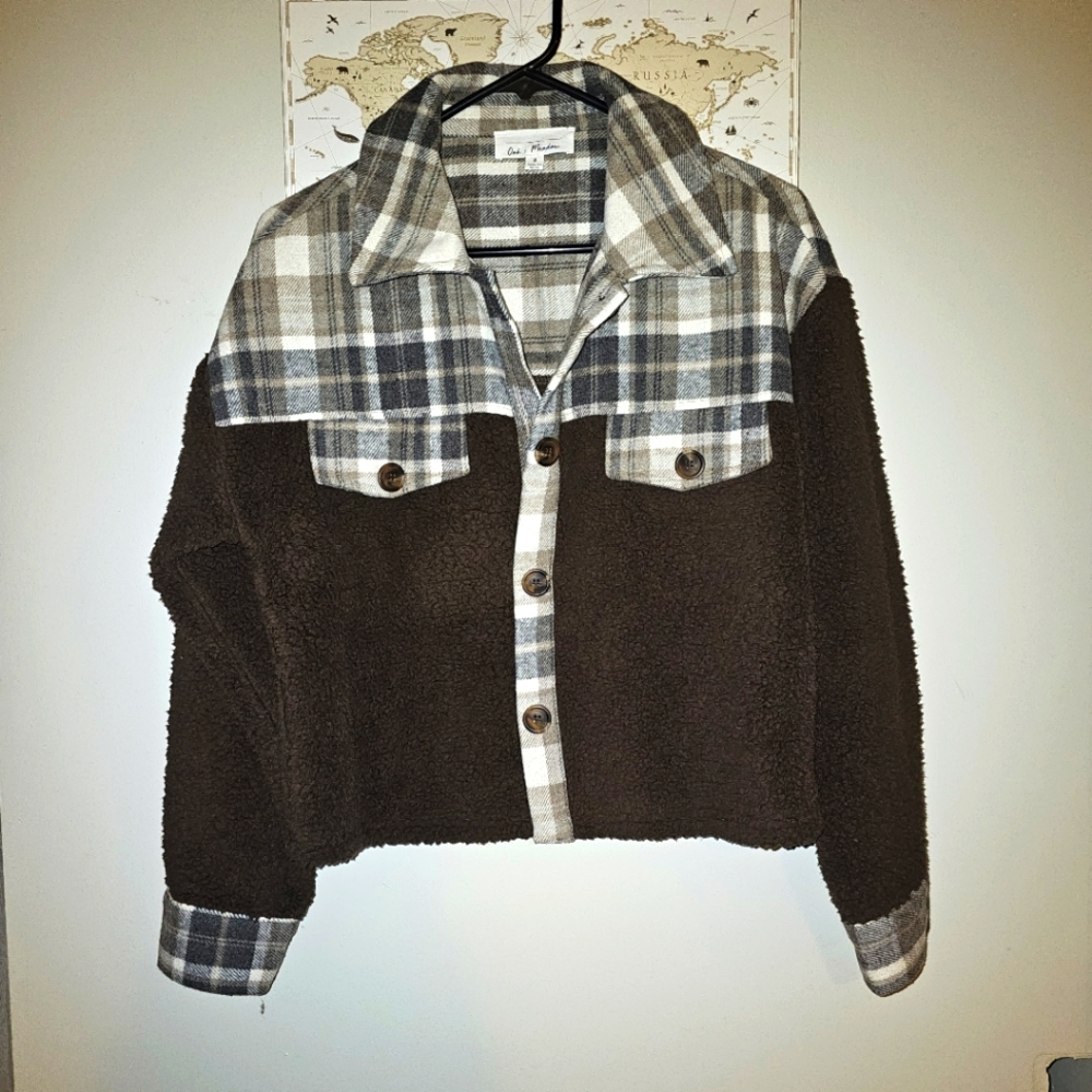 Brown Cropped Shacket Size Small